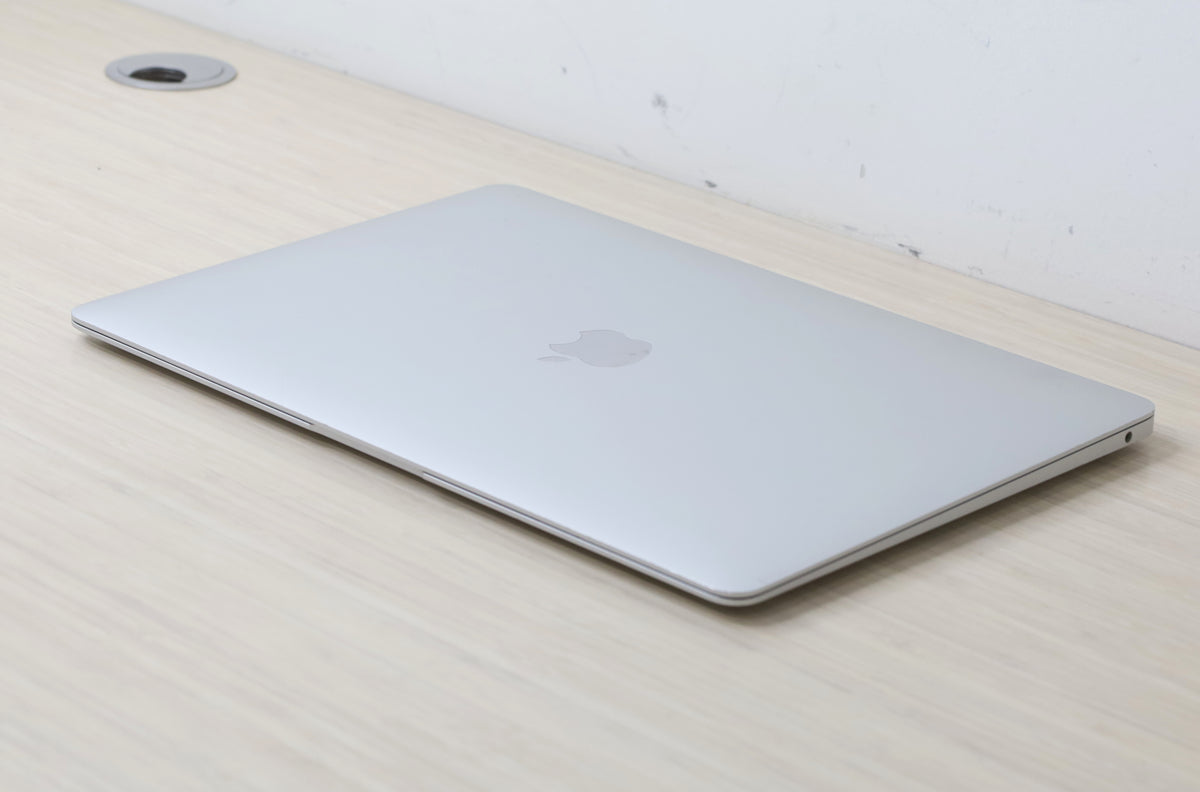 2019 MacBook Air - 13" Retina Display, 1.6GHz i5, 8GB Ram, 128GB Storage