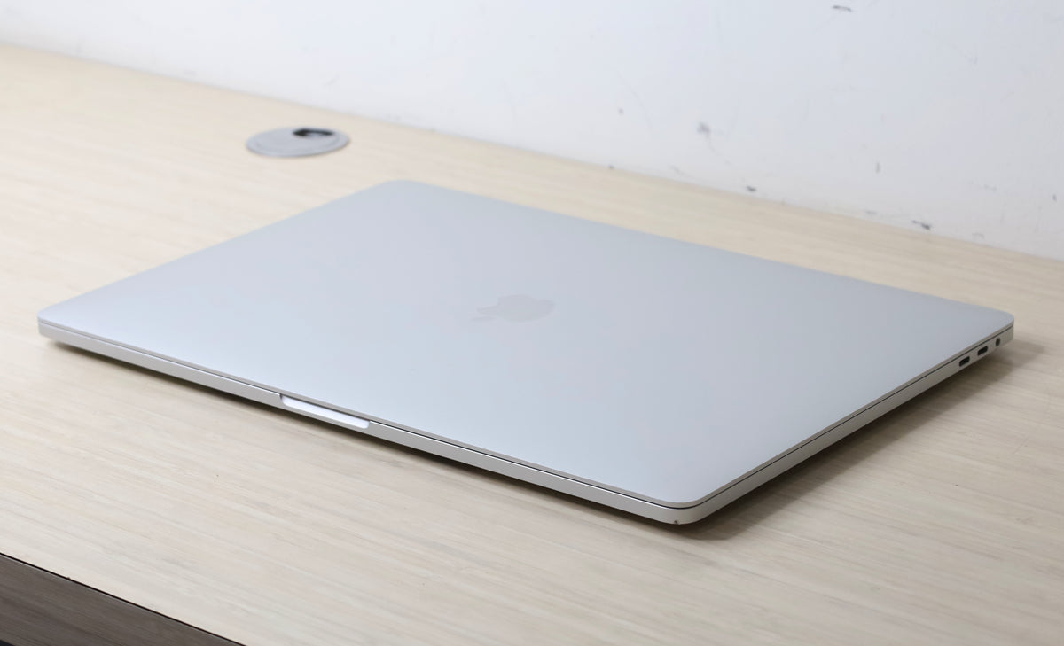 2019 MacBook Pro - 16" Retina Display, 2.3GHz i9,16GB Ram, 1TB Storage