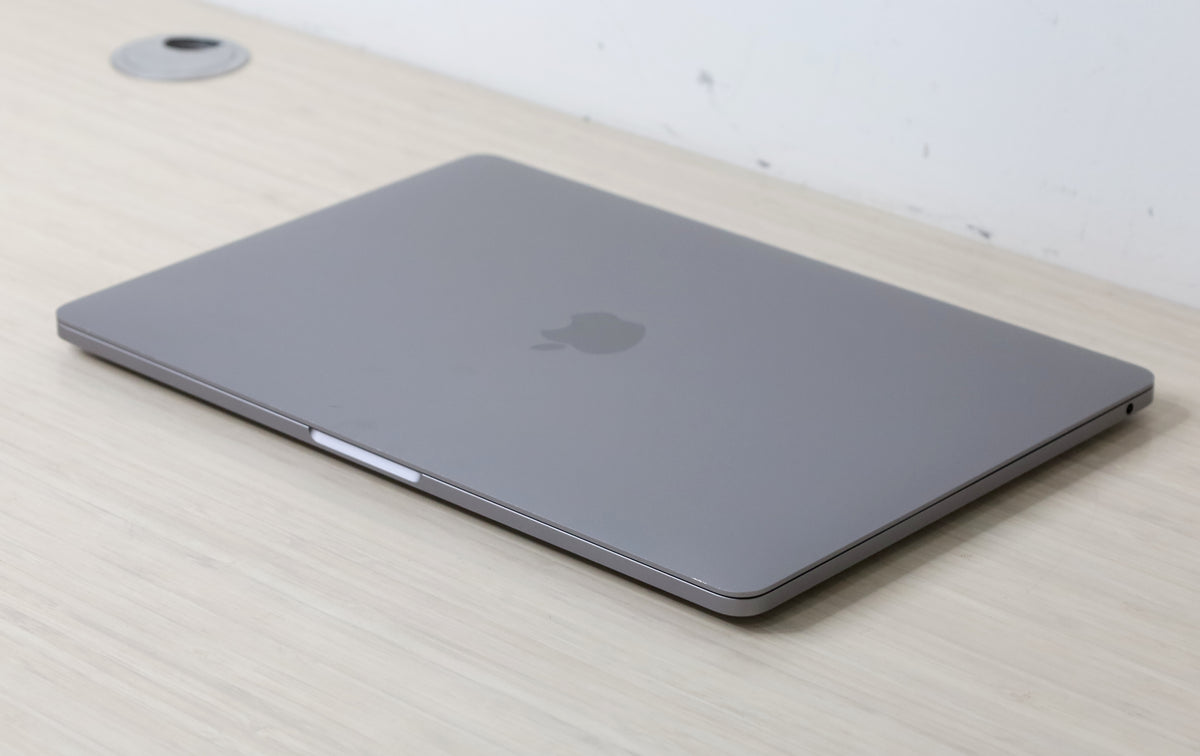 2020 MacBook Pro - 13" Retina Display, M1 Processor, 8GB Ram, 512GB Storage