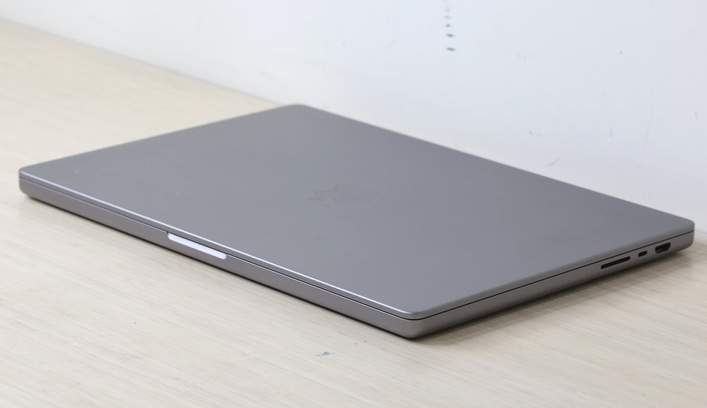 2021 MacBook Pro- 16" Screen, M1 Pro Processor, 16GB Ram, 512GB SSD