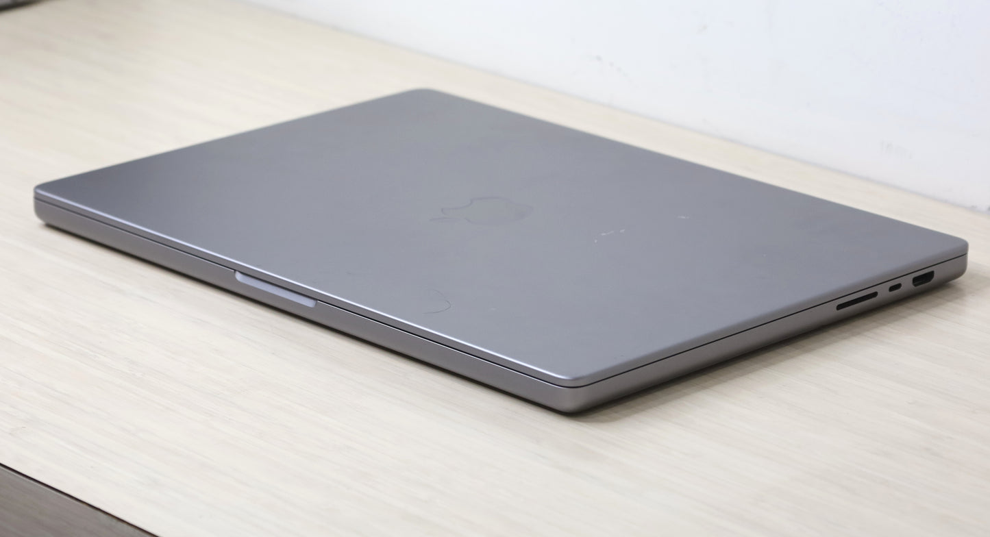 2021 MacBook Pro- 16" Screen, M1 Pro Processor, 32GB Ram, 512GB SSD