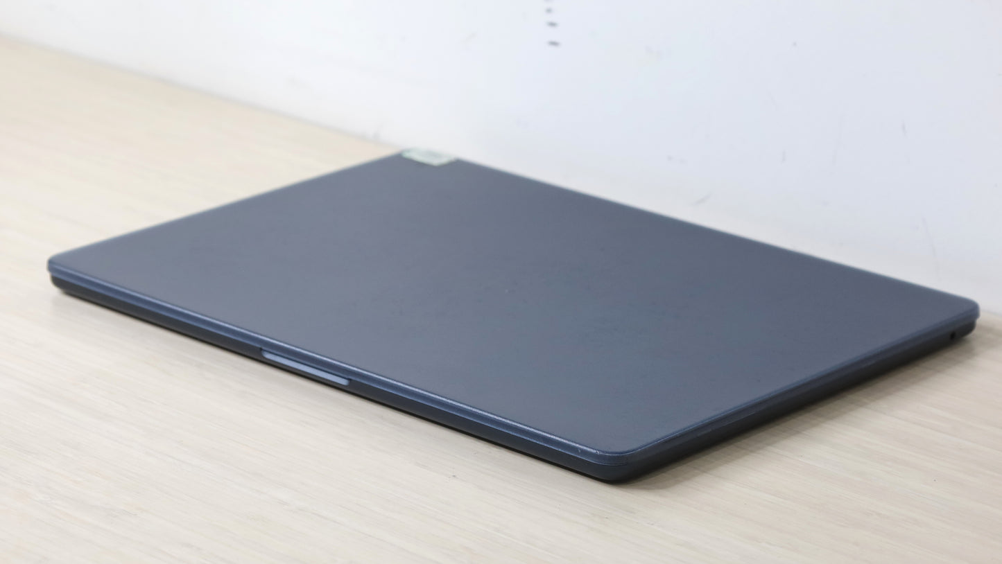 2024 MacBook Air- 15" Screen, M3 Processor, 8GB Ram, 512GB SSD