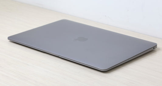 2018 MacBook Pro- 13" Screen, 1.6GHz i5, 16GB Ram, 256GB SSD