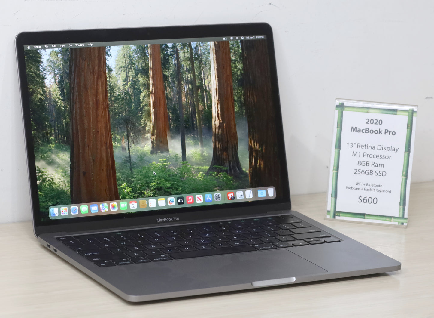 2020 MacBook Pro- 13" Screen, M1 Processor, 8GB Ram, 256GB SSD