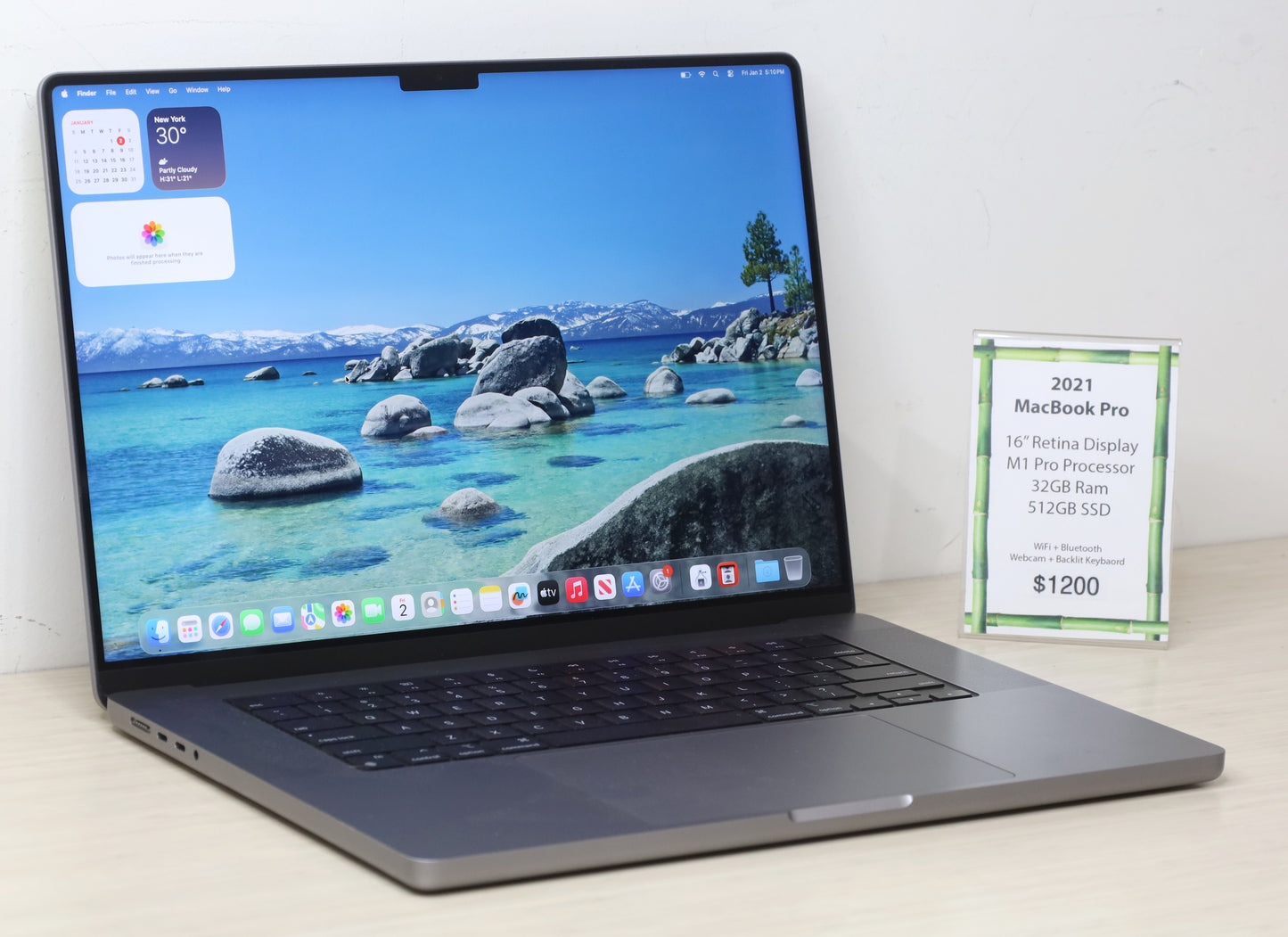 2021 MacBook Pro- 16" Screen, M1 Pro Processor, 32GB Ram, 512GB SSD