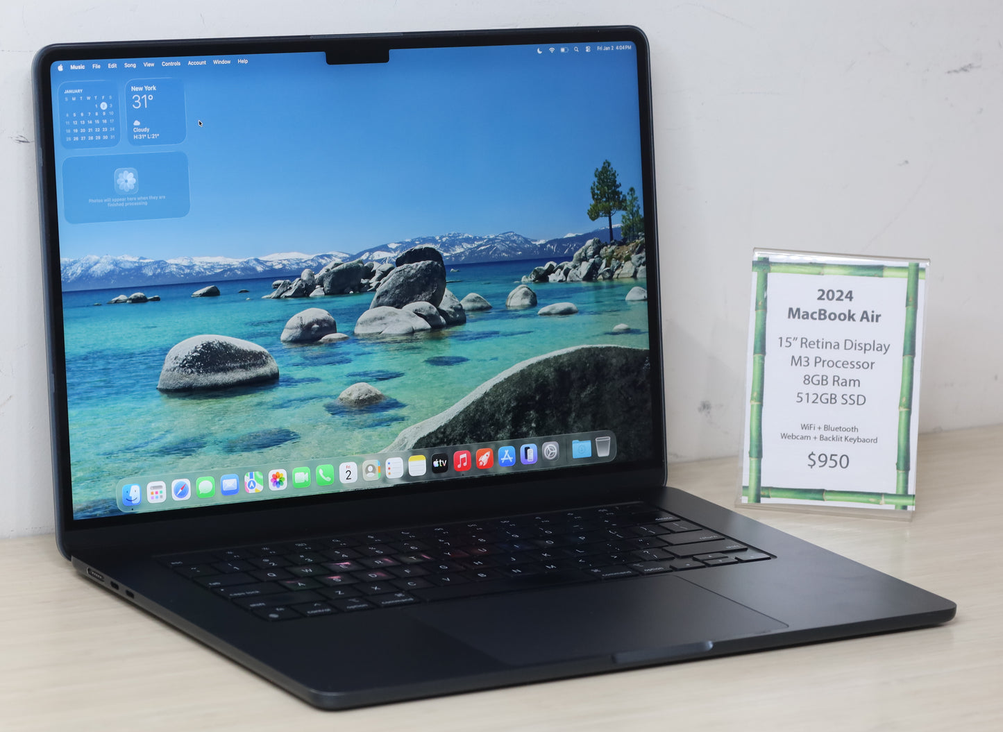 2024 MacBook Air- 15" Screen, M3 Processor, 8GB Ram, 512GB SSD