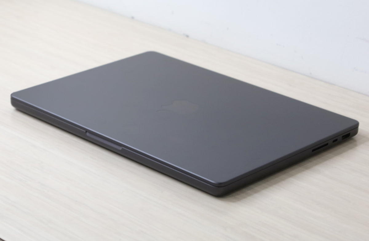 2024 MacBook Pro - 14" Retina Display, M4 Processor, 16GB Ram, 1TB Storage