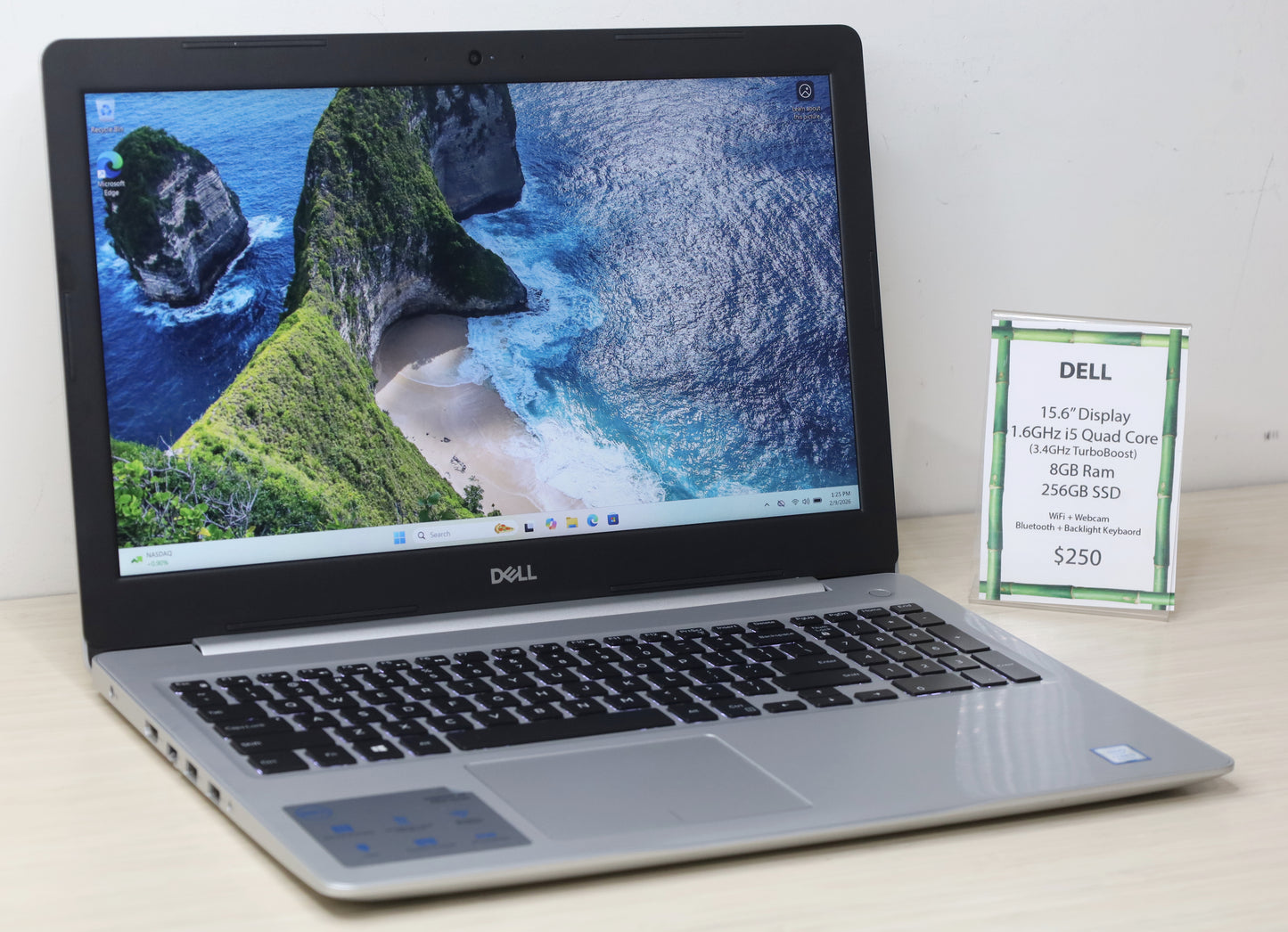 Dell Laptop - 15.6" Display, 1.6GHz i5, 8GB Ram, 256GB SSD