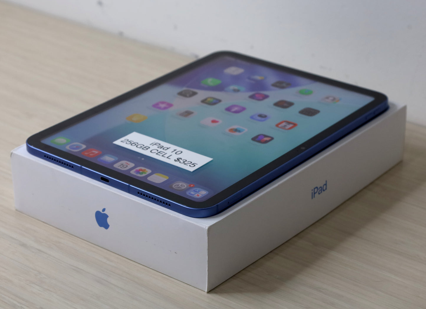 iPad 10th Generation - 256GB, Cellular